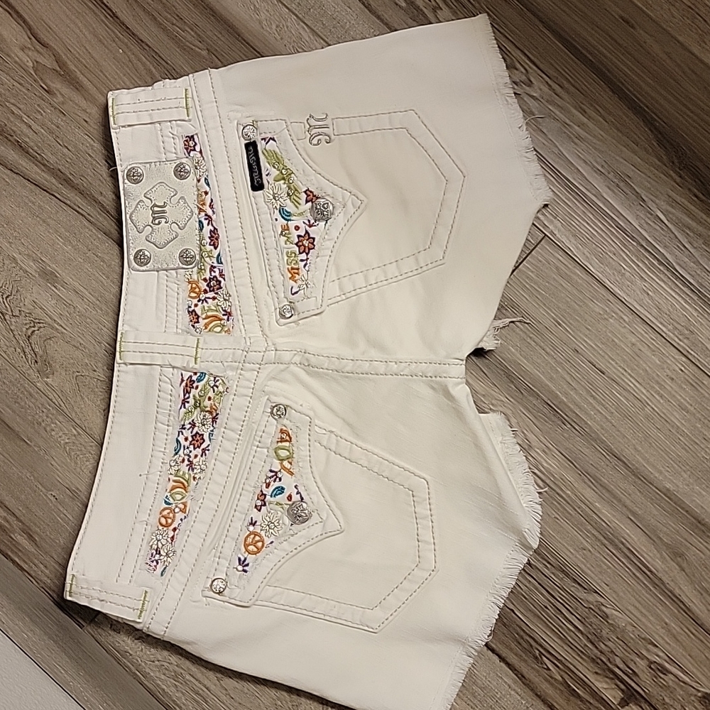 Miss Me White Shorts